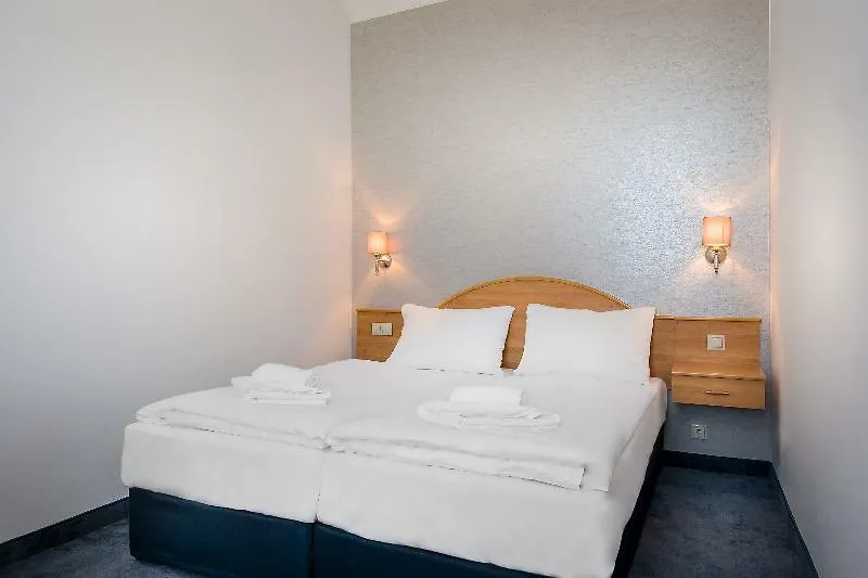 East City Budapest 4*,  Ungarn