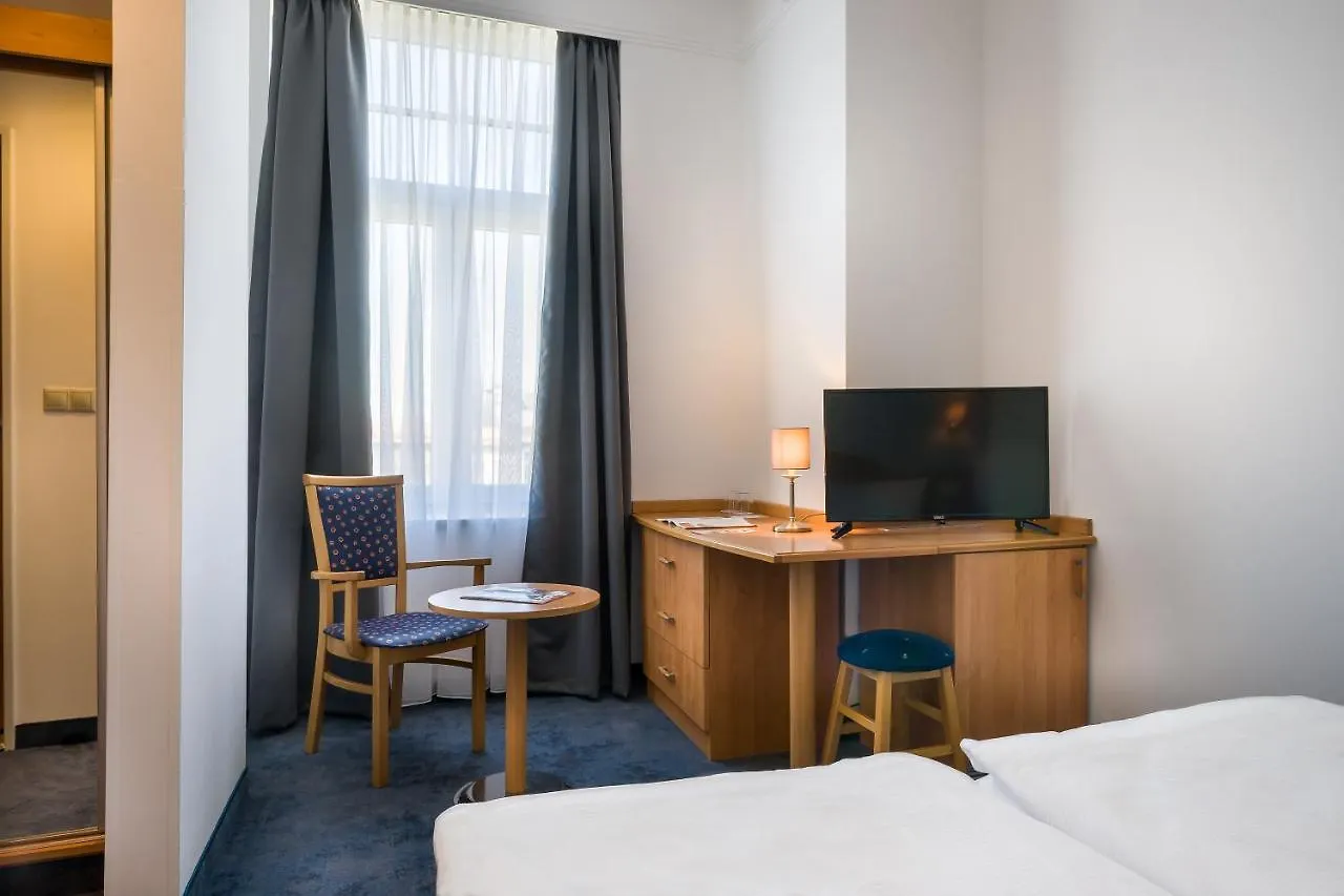 Hotel Golden Park Budapest 4*,
